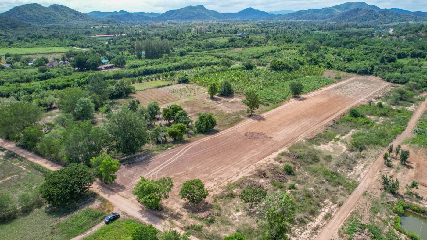 Mountain-view land, Kaeng Krachan · 10 plots 8