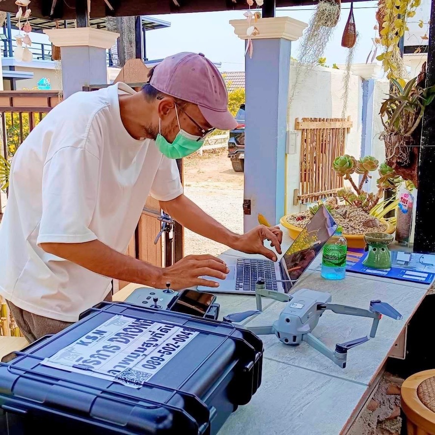 เตรียมโดรน คอมพิวเตอร์ และอุปกรณ์ก่อนทำงาน